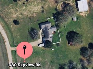 680 Skyview Rd, Bellville, TX 77418