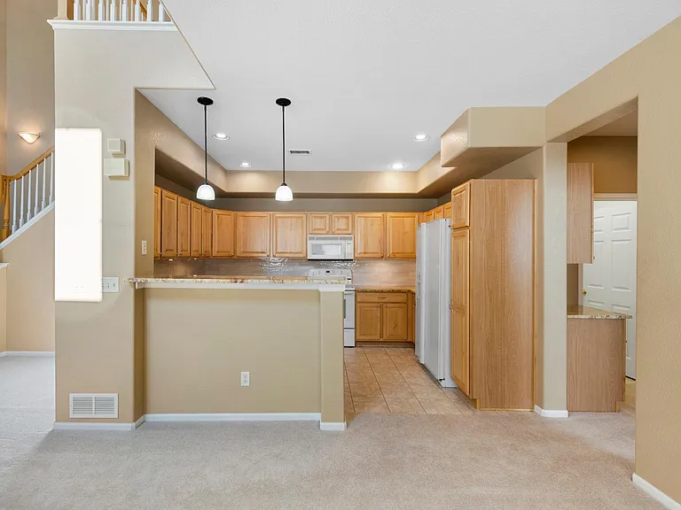 10573 Parkington Ln — Photo 14