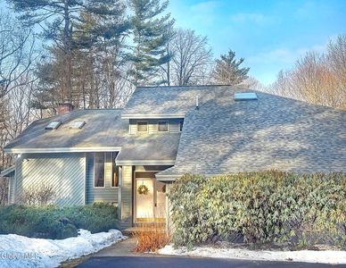 4 Van Court, Queensbury, NY, 12804