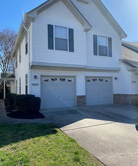 1121 Shoal Creek Trl — Photo 2