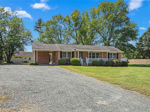 3rd image of 356 Boone Rd