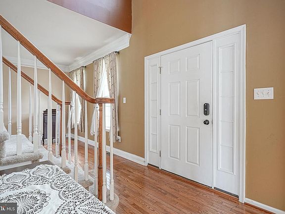 3rd image of 809 Galleria Dr