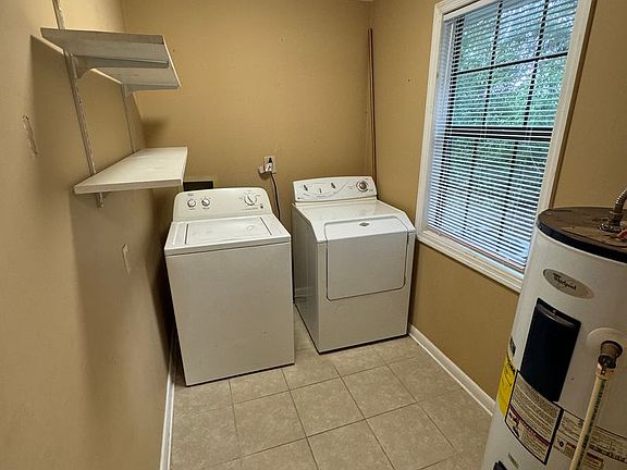 5th image of 114 N Dawkins St