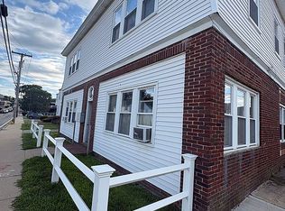 109 Robertson St, Quincy, MA 02169
