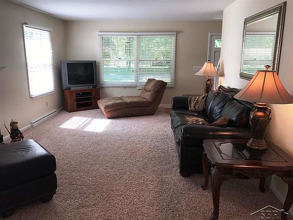 2nd image of 7862 Una Dr