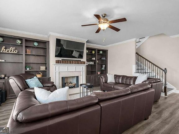 4th image of 630 Wyndham Way