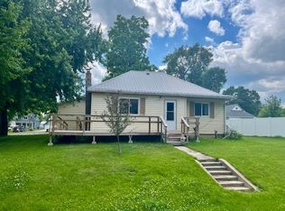 602 N Carroll St, Arnold, NE 69120