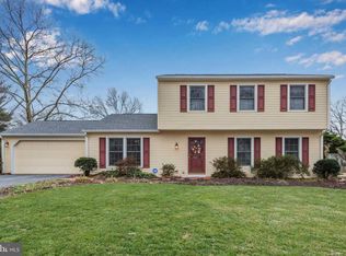 6214 Westover Dr, Mechanicsburg, PA 17050