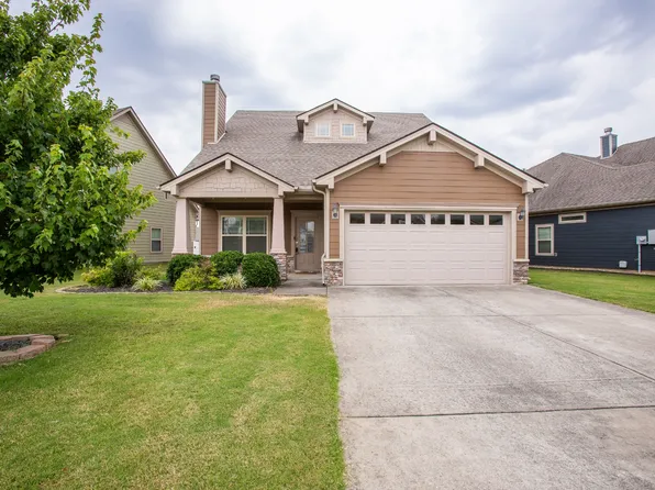 5821 Enclave Dr, Murfreesboro, TN 37128