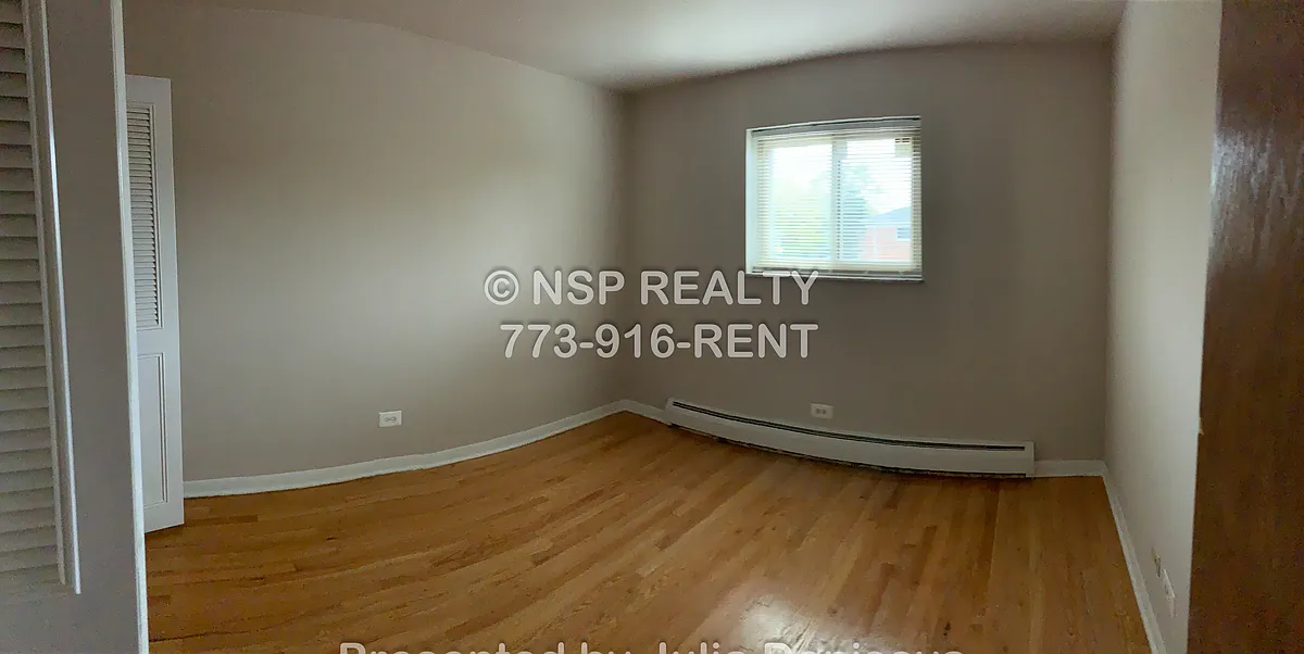 Building Photo - 1004 S River Rd #101
