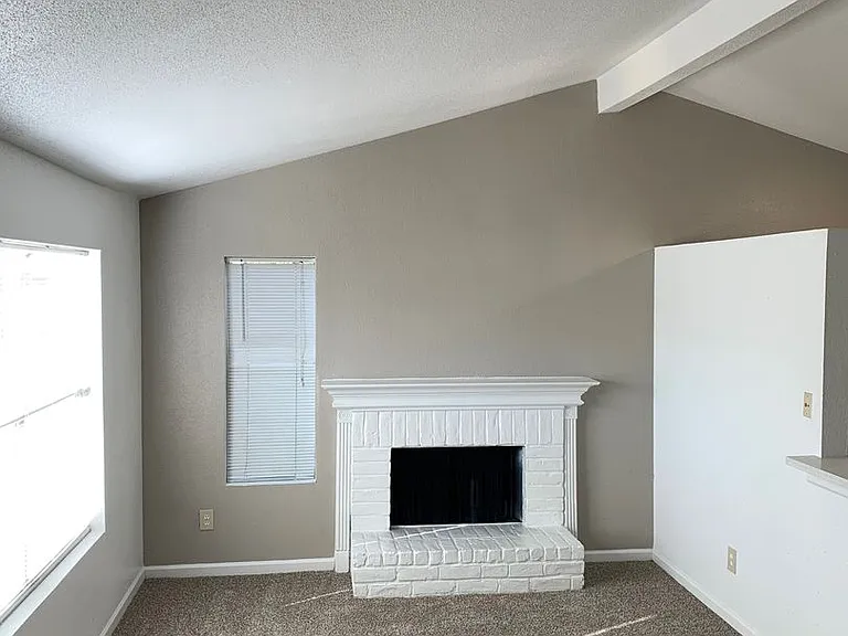 Emerald Cove Apartments — Photo 166