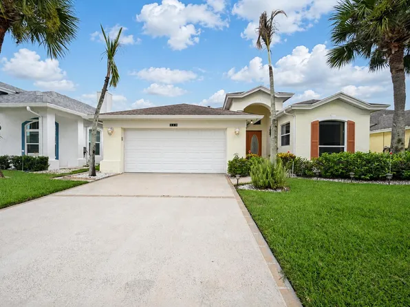 540 NW Lambrusco Drive, Port St Lucie, FL 34986