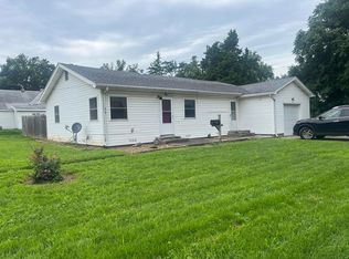 319 W Ohio St, Marshall, MO 65340