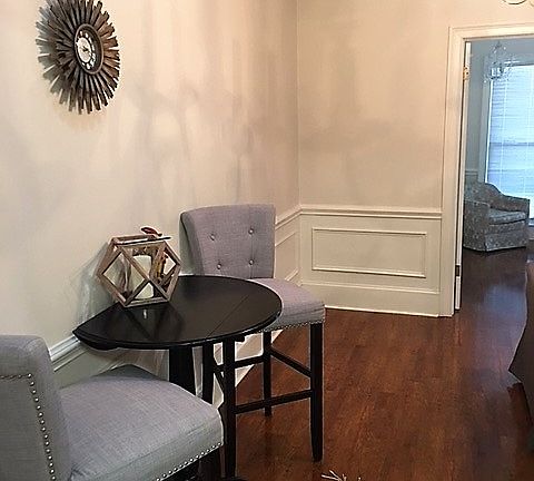 Breafast nook or dining area