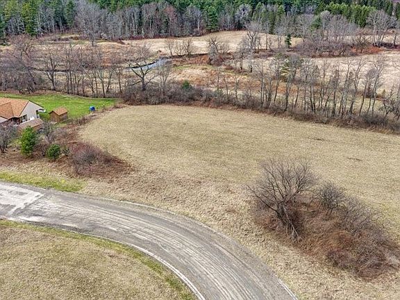 2nd image of 19 Brookside Ln Lot B
