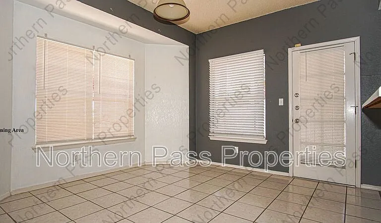 12107 Valley Quail Dr — Photo 6