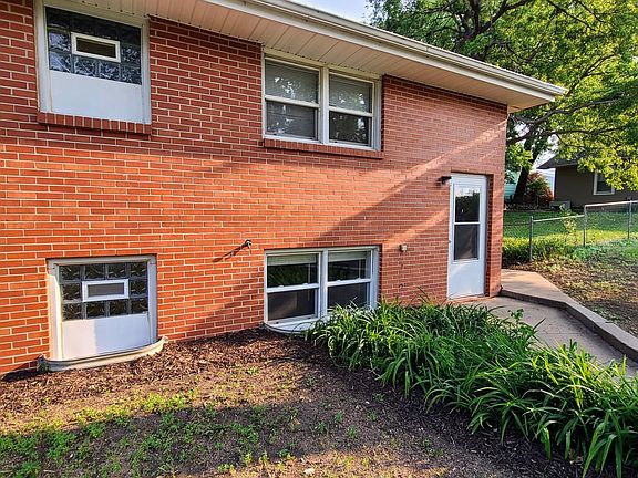 2nd image of 5219 Bancroft Ave #2
