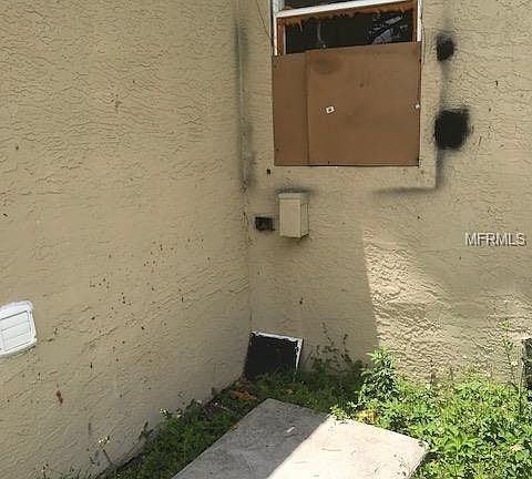 5th image of 2229 Royal Palm Ave