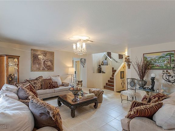 3rd image of 7505 Ella Way