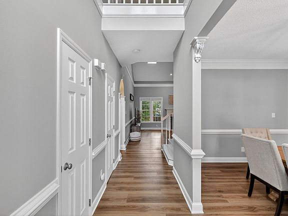 4th image of 12201 Freemont Ln