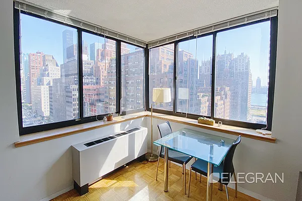 Rented by (Legacy) Elegran | media 11