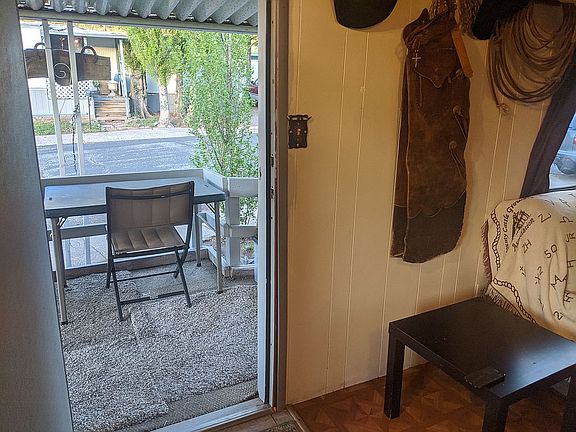 Patio / outdoor office! 