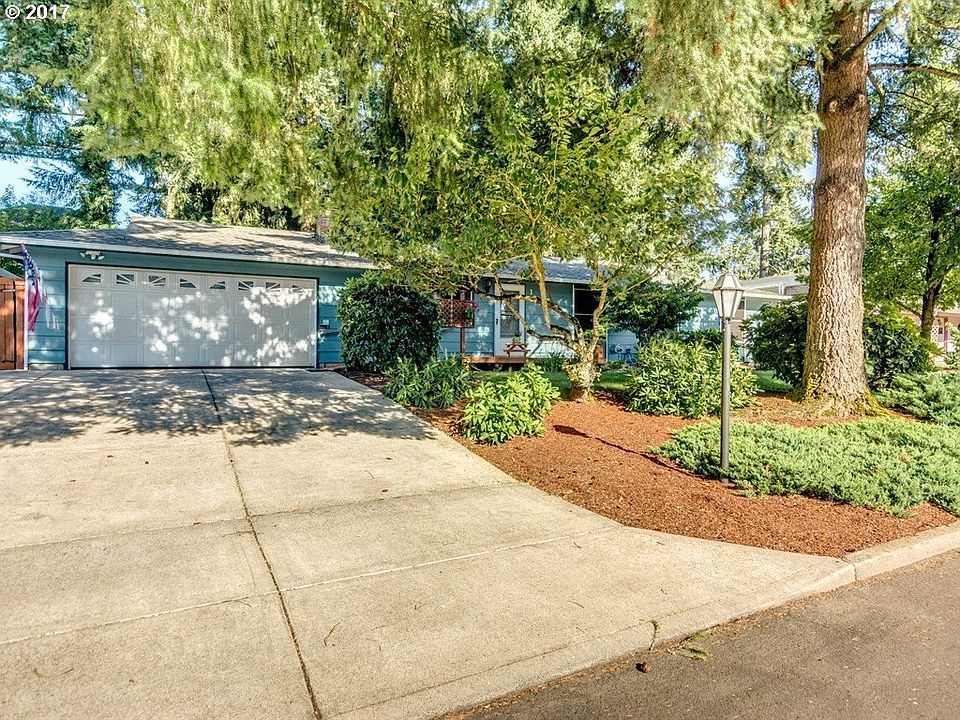 1st image of 1217 NE 124th Ave