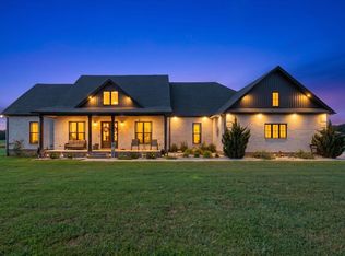 742 Kingdom Rd, Unionville, TN 37180