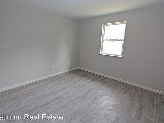 4th image of 29194 W Karen St #A