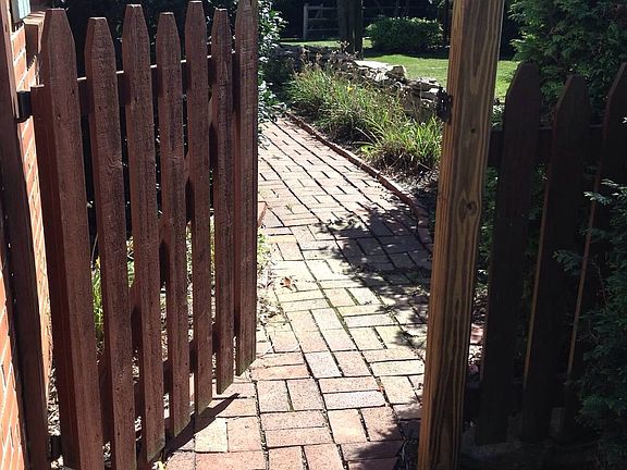 side walkway to back yard