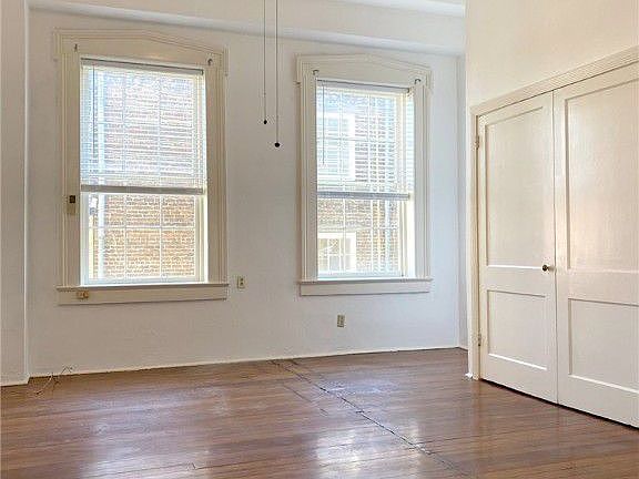 4th image of 112 E Harris St APT 303