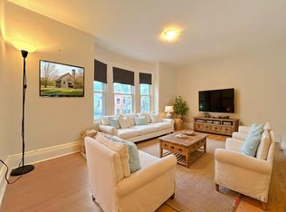 14 New St #2, Hamilton, ON L8P 4J4