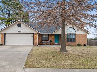 2709 S 44th Pl, Springdale, AR 72762