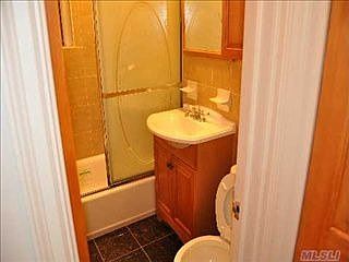 5th image of 4333 48th St APT 5B
