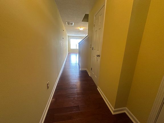 4th image of 7728 Oliver Park Dr