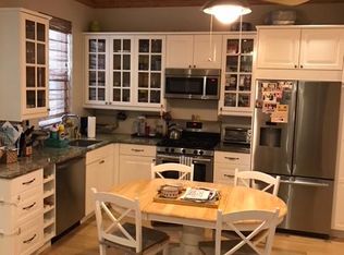 6281 60th St, Ridgewood, NY 11385