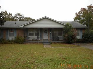 1801 Chadsworth Dr, Cayce, SC 29033