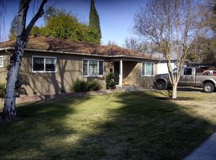 437 S Elm Ave, Ripon, CA 95366