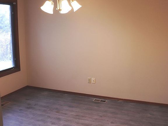 3rd image of 4812 Ginny Ave
