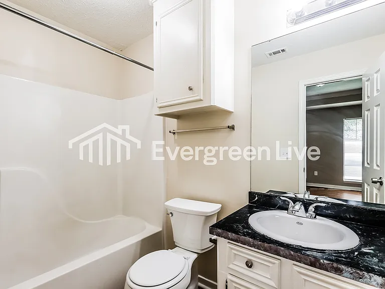 821 Willoway Cv E — Photo 9
