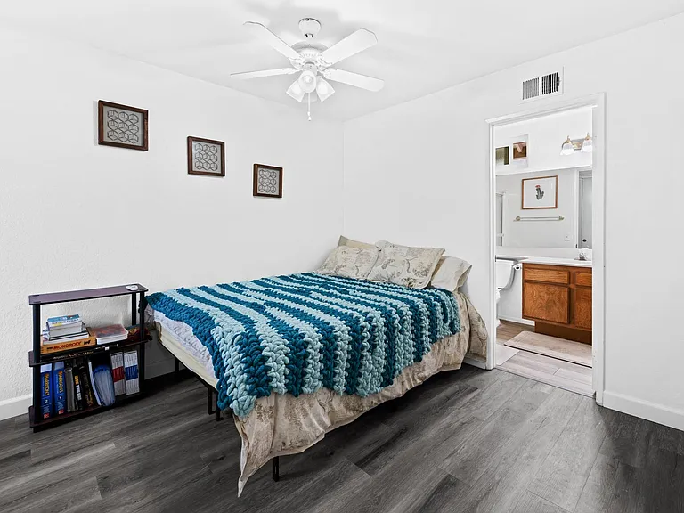 12168 Mount Vernon Ave — Photo 29