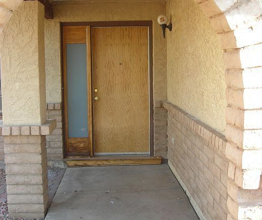 2nd image of 2157 W Dixon St