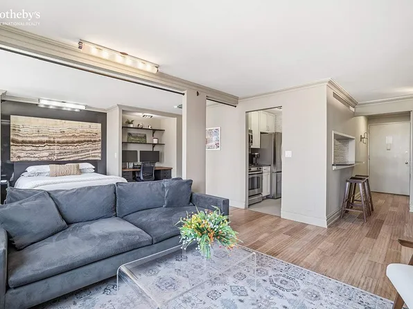 200 Rector Pl APT 22M, New York, NY 10280