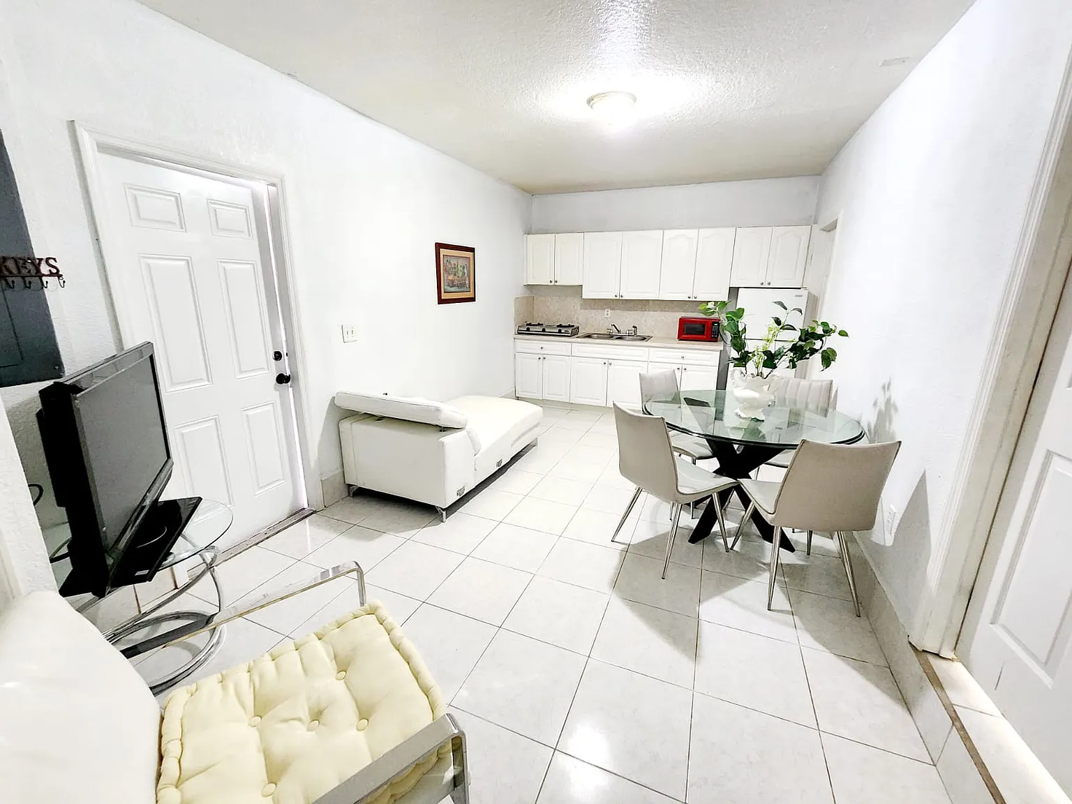 1 bed, 1459 sqft, $1,400 — Photo 3