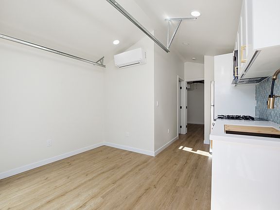 2nd image of 868 Emerald St #866
