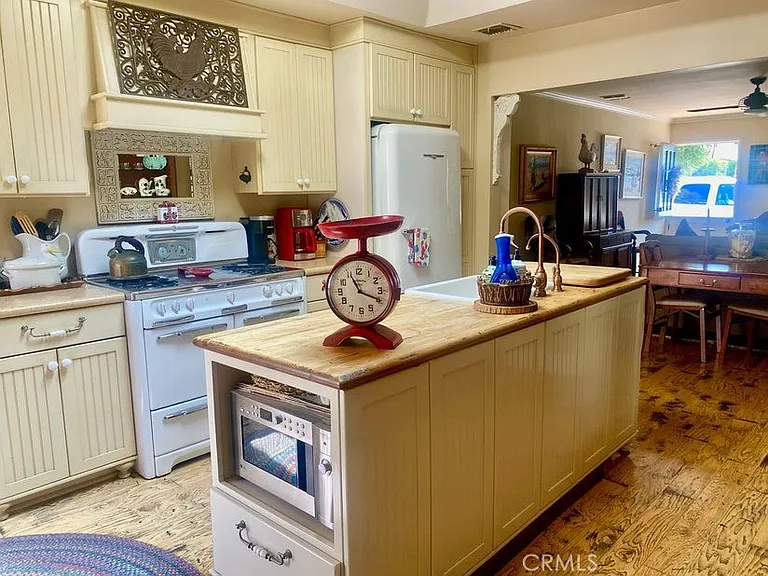 203 Amethyst Ave — Photo 5