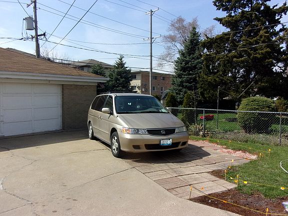 4th image of 4426 S Amelia Ave