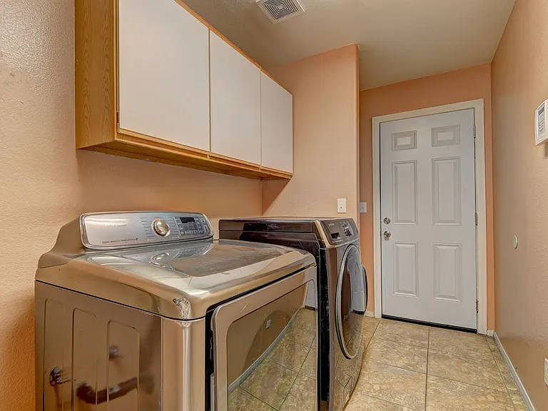 7928 Villa Finestra Dr — Photo 17