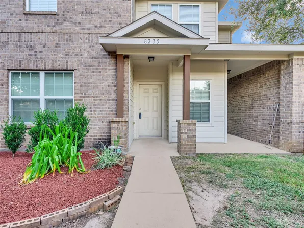 8235 Gran Villa Dr, Cypress, TX 77433