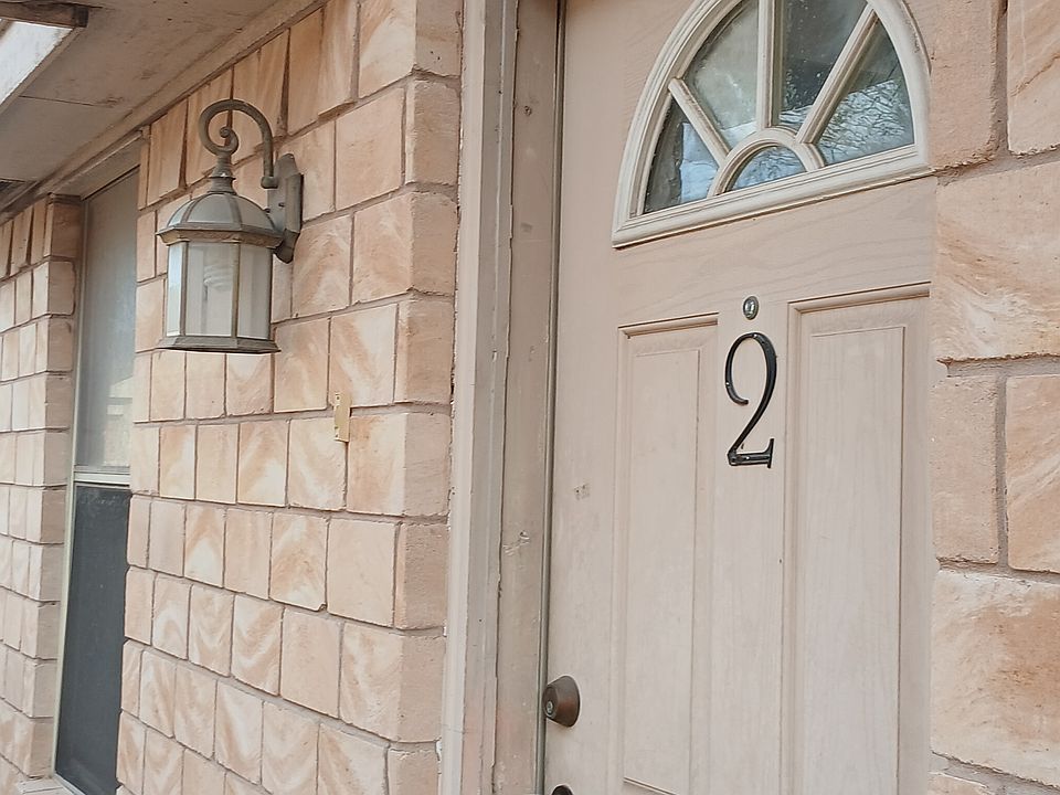 1st image of 1300 Palm Dr